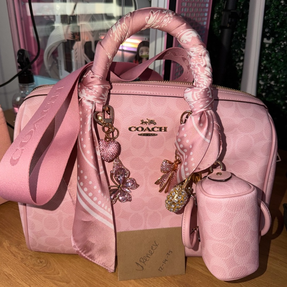 Coach Powder Pink LARGE Rowan - Picture 6 of 6